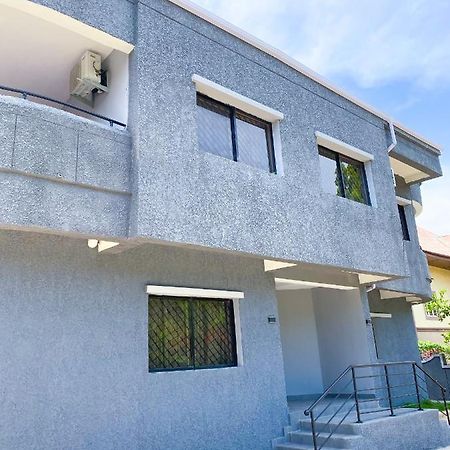 D & D Apartments อาบูจา ภายนอก รูปภาพ